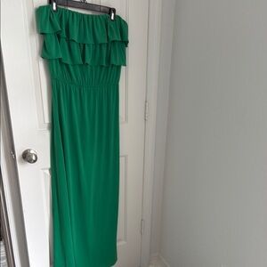 Elegant Green Off-Shoulder Dress